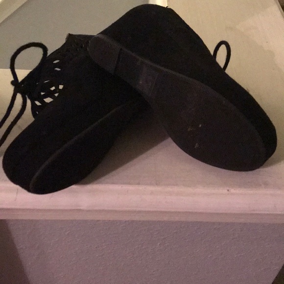 🌷Lil Girls Mary Jane Heels🌷 - Picture 4 of 8